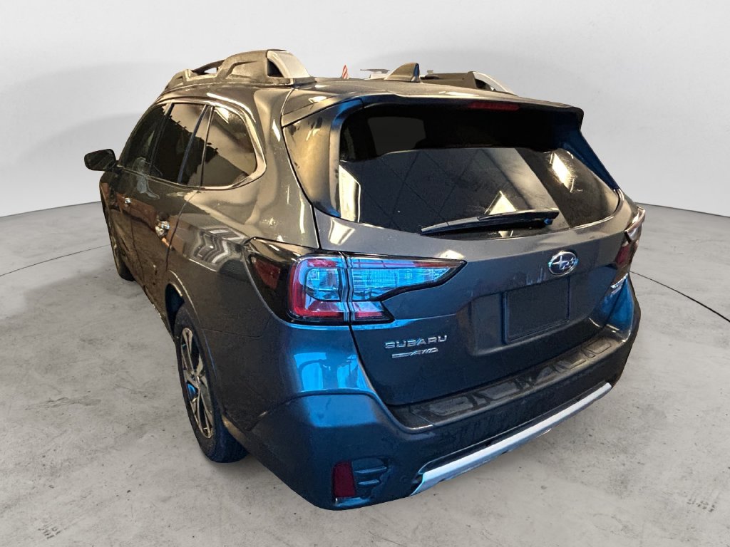 Used 2020 Subaru Outback Touring AWD/4WD image 3