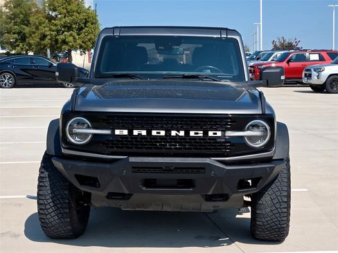 Used 2022 Ford Bronco Wildtrak image 8