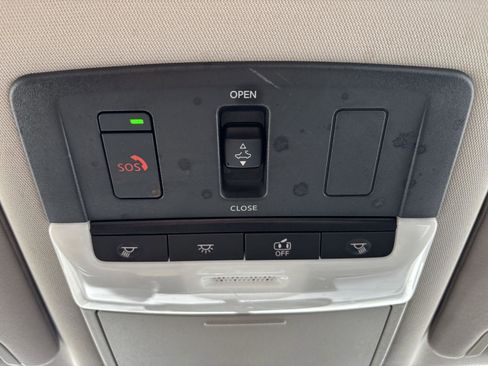Used 2024 Nissan Altima 2.5 SR w/ SR Premium Package FWD image 24