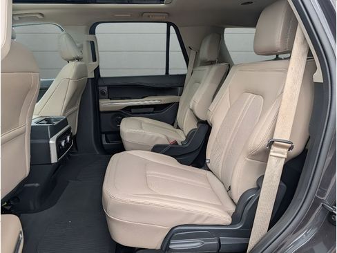 Used 2023 Ford Expedition Limited RWD image 33