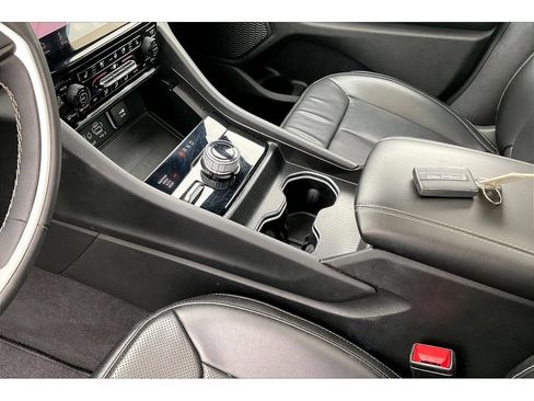 Used 2024 Jeep Grand Cherokee L Limited w/ Luxury Tech Group II AWD/4WD image 17