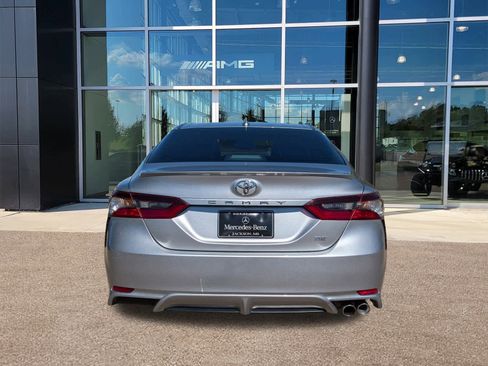 Used 2023 Toyota Camry SE image 6