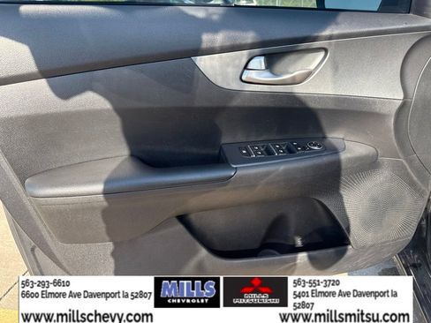Used 2020 Kia Forte LXS FWD image 10