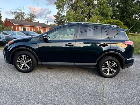 Used 2017 Toyota RAV4 XLE FWD image 8