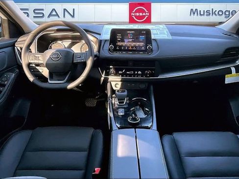 New 2026 Nissan Rogue SV image 5