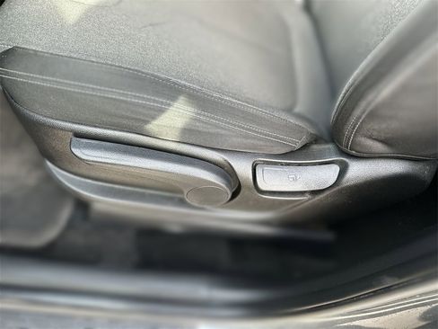 Used 2021 Hyundai Palisade SE image 15