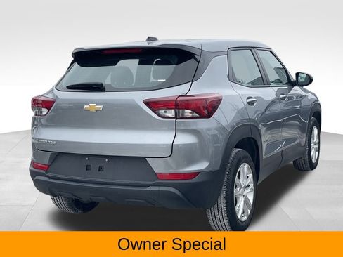 Used 2023 Chevrolet TrailBlazer LS FWD image 4