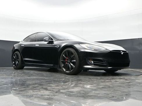 Used 2019 Tesla Model S Performance AWD/4WD image 37