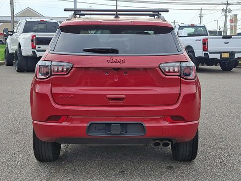 Used 2022 Jeep Compass Limited image 9