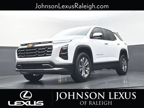 Used 2025 Chevrolet Equinox LT FWD image 16