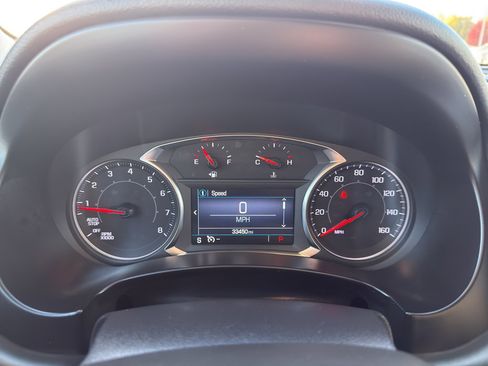 Used 2024 GMC Terrain SLE image 17