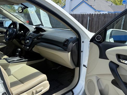 Used 2016 Acura RDX FWD image 18