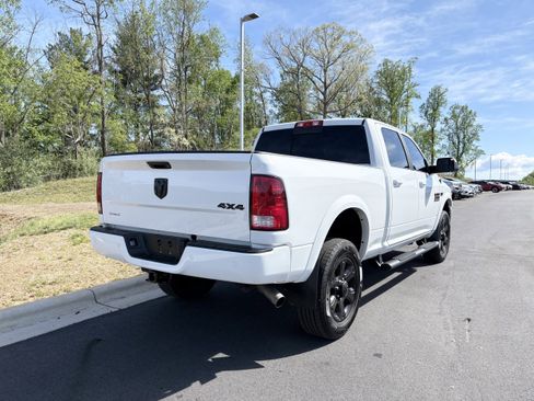 Used 2018 RAM 2500 Big Horn w/ Sport Appearance Group AWD/4WD image 9