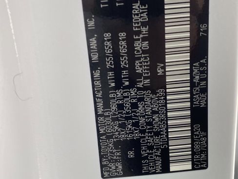 Used 2024 Toyota Grand Highlander XLE image 28