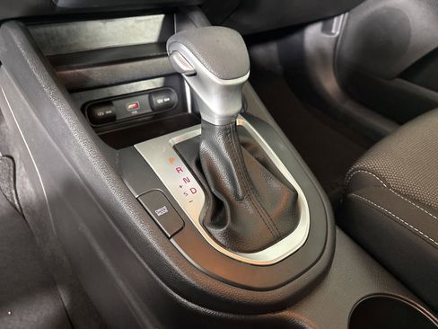 Used 2023 Kia Forte LXS image 17