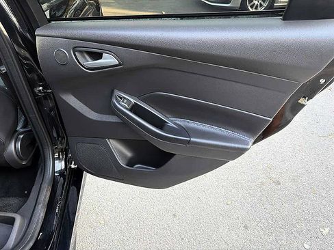 Used 2017 Ford Focus RS AWD/4WD image 18