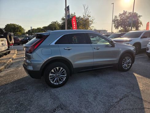 Used 2024 Cadillac XT4 Premium Luxury w/ Technology Package FWD image 15