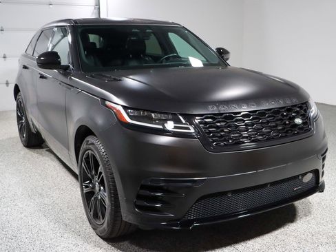 Used 2023 Land Rover Range Rover Velar R-Dynamic S image 5