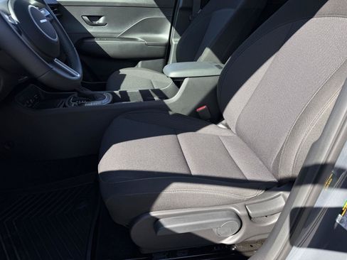 Used 2026 Hyundai Kona SEL Sport FWD image 11