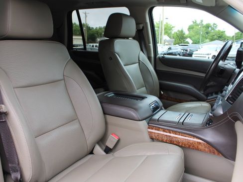 Used 2019 Chevrolet Tahoe Premier AWD/4WD image 31