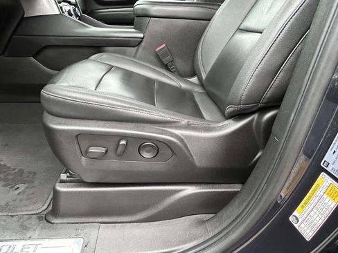 Used 2023 Chevrolet Tahoe LT image 18