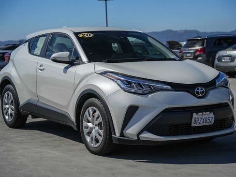 Used 2020 Toyota C-HR LE FWD image 5