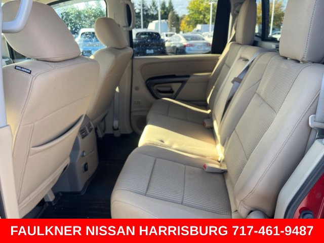 Used 2015 Nissan Titan SV w/ SV Value Truck Package AWD/4WD image 10
