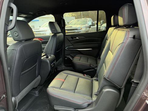New 2026 Chevrolet Traverse RS image 15