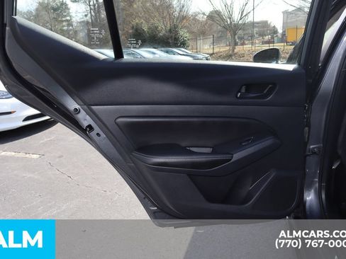Used 2024 Nissan Altima 2.5 SV FWD image 19