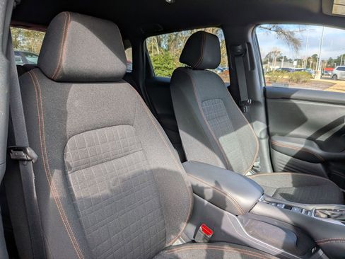 Used 2023 Honda HR-V Sport image 36