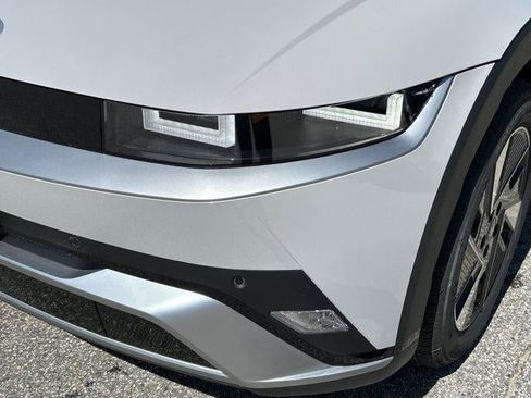 New 2025 Hyundai Ioniq 5 SE image 36
