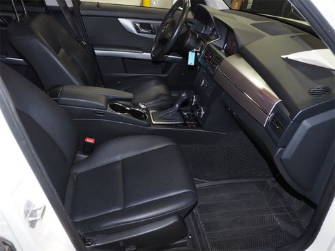 Used 2010 Mercedes-Benz GLK 350 4MATIC image 13