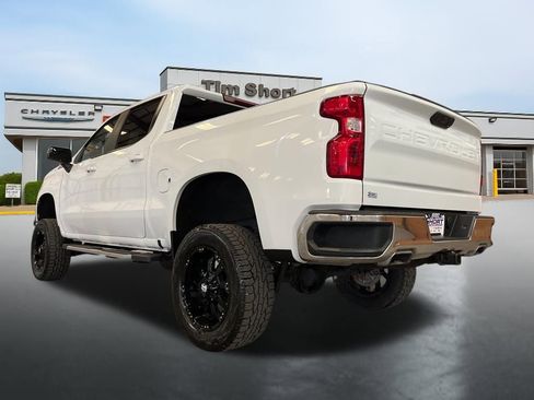 Used 2022 Chevrolet Silverado 1500 LT AWD/4WD image 12