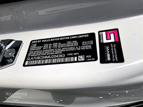 Certified 2021 Rolls-Royce Cullinan Black Badge image 27