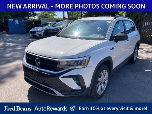Used 2023 Volkswagen Taos S w/ Driver Assistance Package AWD/4WD image 2