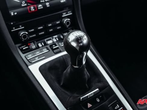 Used 2018 Porsche 718 Cayman GTS RWD image 13