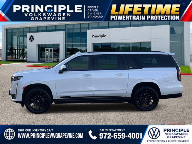 Used 2023 Cadillac Escalade ESV Sport Platinum w/ LPO, ONYX Package AWD/4WD image 6