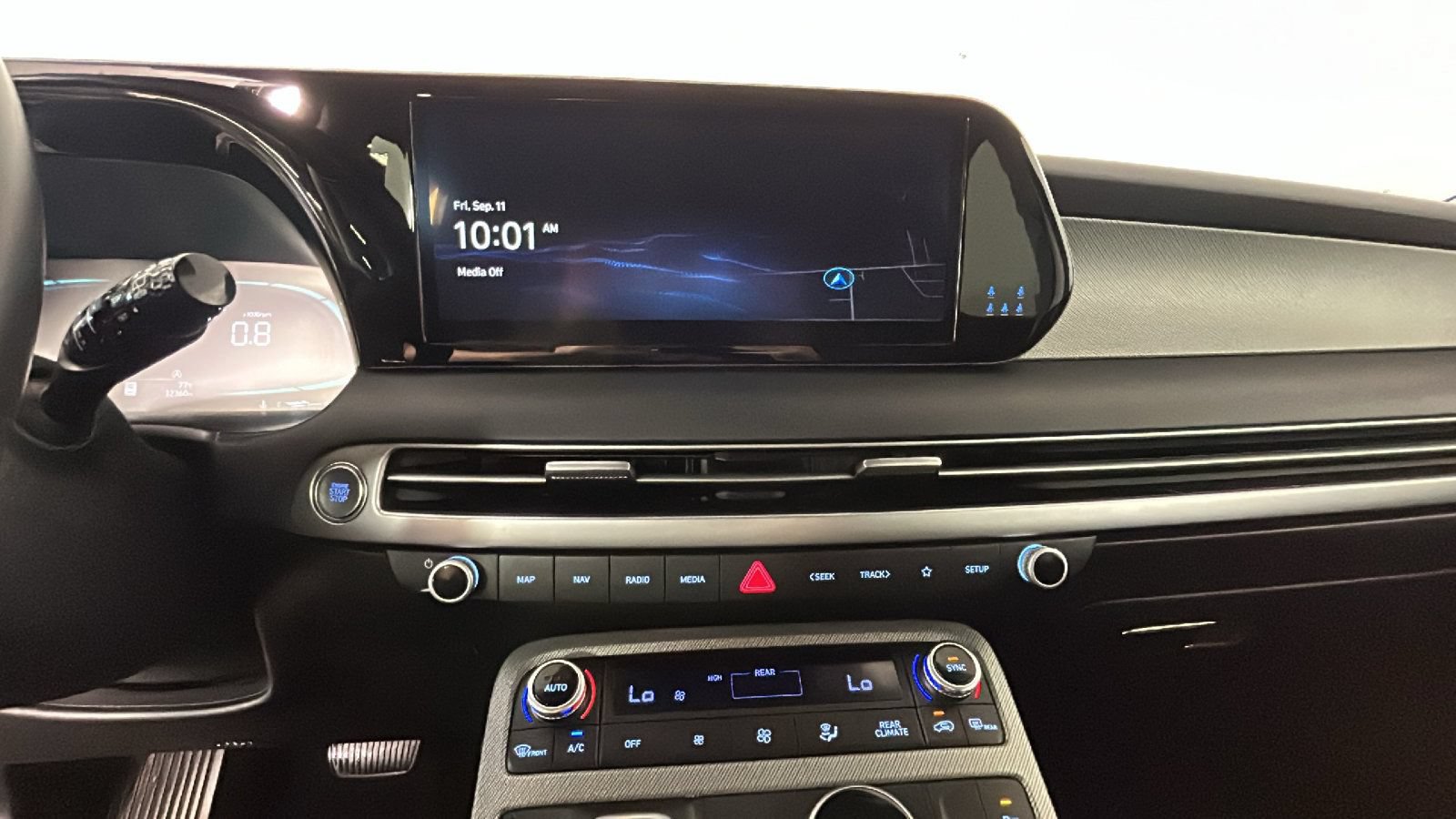 Used 2025 Hyundai Palisade SEL FWD image 26