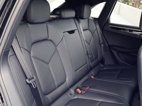 New 2026 Porsche Macan AWD/4WD image 23
