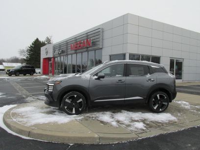 New 2025 Nissan Kicks SR