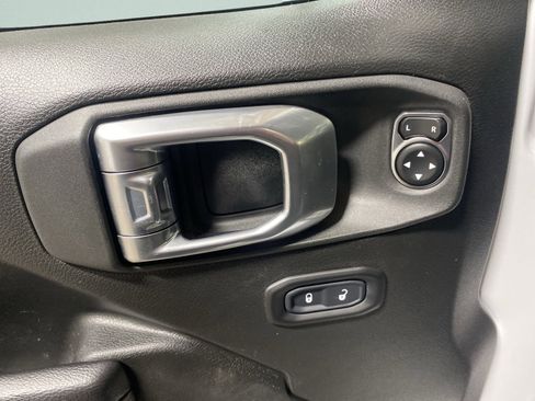 Used 2022 Jeep Wrangler Unlimited Sport image 16