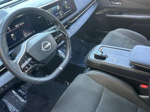 Used 2024 Nissan Ariya AWD image 9