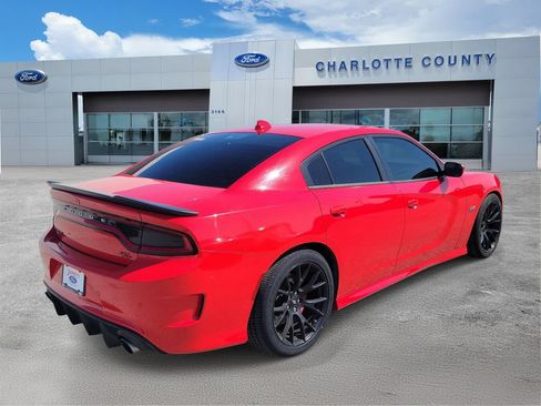 Used 2018 Dodge Charger R/T Scat Pack w/ Dynamics Package RWD image 4
