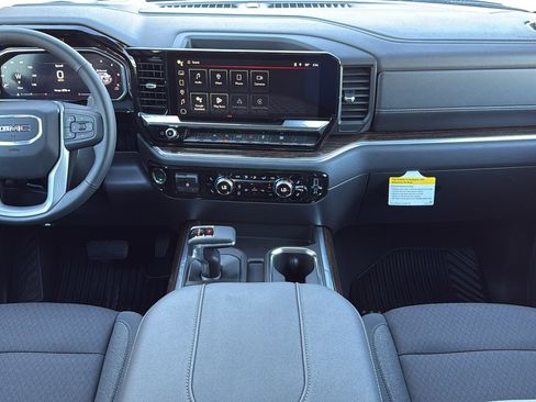 New 2026 GMC Sierra 1500 Elevation image 16
