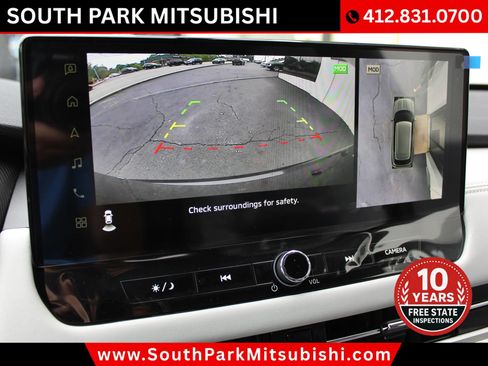 New 2025 Mitsubishi Outlander SE image 15