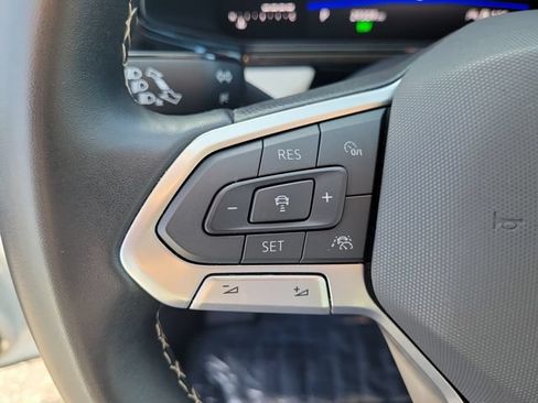 Certified 2025 Volkswagen Taos S FWD image 17