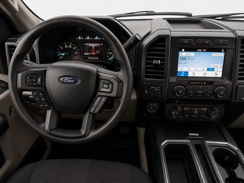 Used 2018 Ford F150 XL w/ Equipment Group 101A Mid AWD/4WD image 17