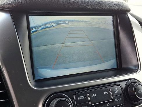 Used 2019 Chevrolet Tahoe LS w/ Enhanced Driver Alert Package AWD/4WD image 18