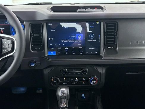 New 2025 Ford Bronco 4-Door image 12