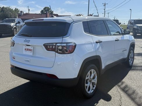 New 2025 Jeep Compass Sport image 3